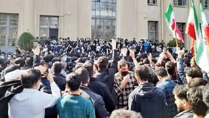 حکم اخراج ۳ دانشجو در کمیته مرکزی انضباطی وزارت علوم صادر شد