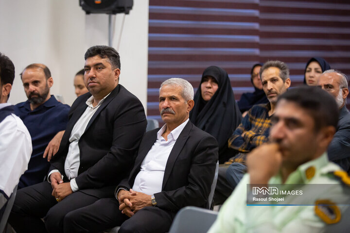 نشست فعال‌سازی مدیریت بحران محلات منطقه ۸ شهرداری اصفهان