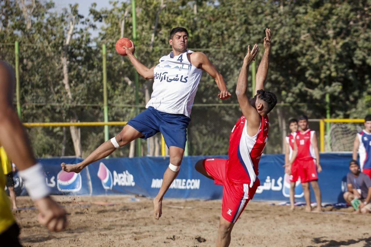 پتانسیل تشکیل دو تیم ملی هندبالساحلی را داریم/ حضور مقطعی اسپانسرها کافی نیست