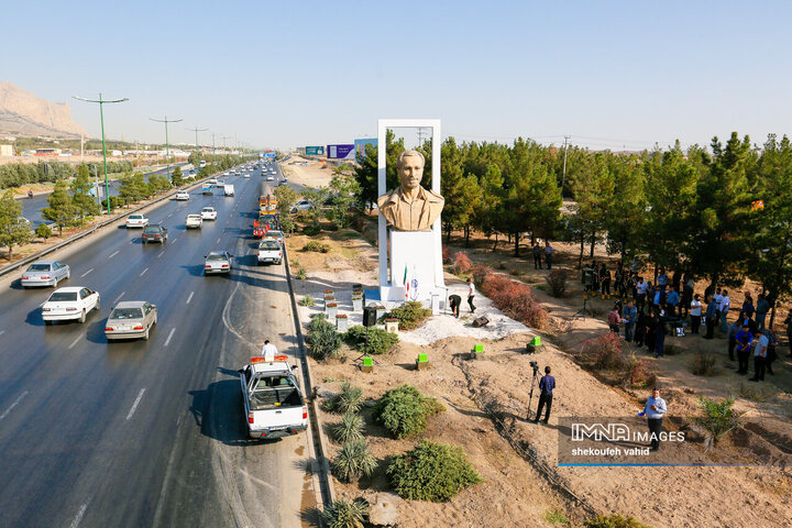 آیین رونمایی از سردیس شهید خرازی