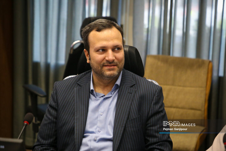 مصطفی نباتی نژاد رئیس مرکز پژوهش های شورای اسلامی شهر