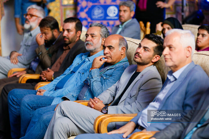 آیین رونمایی از پوستر سی و هشتمین جشنواره بین المللی فیلم های کودکان و نوجوانان اصفهان