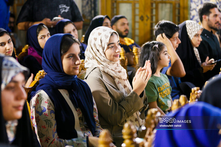 آیین رونمایی از پوستر سی و هشتمین جشنواره بین المللی فیلم های کودکان و نوجوانان اصفهان