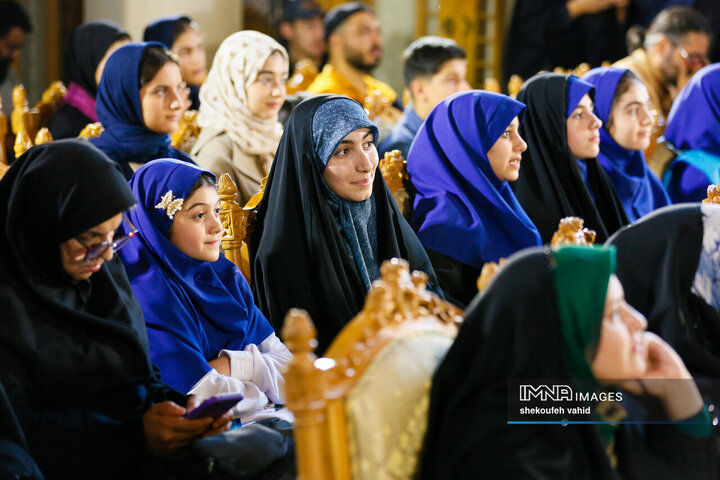 آیین رونمایی از پوستر سی و هشتمین جشنواره بین المللی فیلم های کودکان و نوجوانان اصفهان
