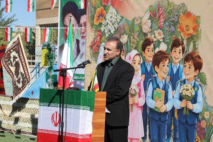 ۸۰۰۰ نوآموز ایلامی نخستین روز مدرسه را جشن گرفتند