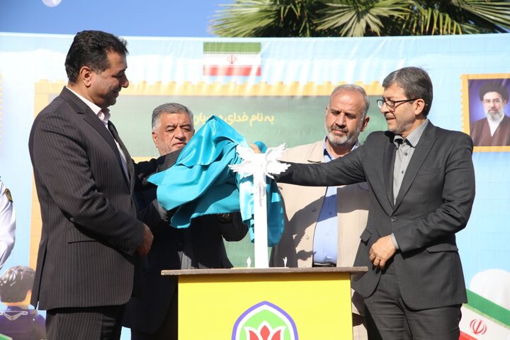 هنر یادمانی، پلی میان اصفهان و جنوب کشور؛ طرح یادمان شهدای مدرسه میناب رونمایی شد