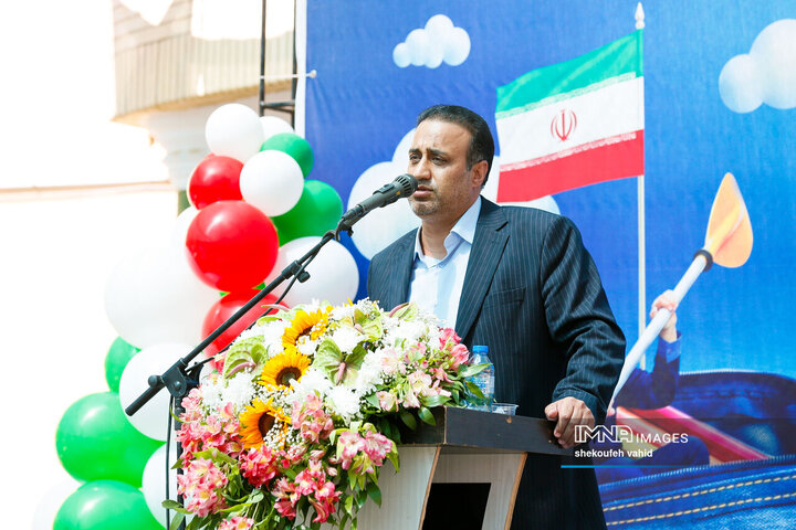 آیین استانی زنگ شکوفه‌ها