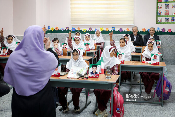 غیرحضوری شدن مدارس تکذیب شد