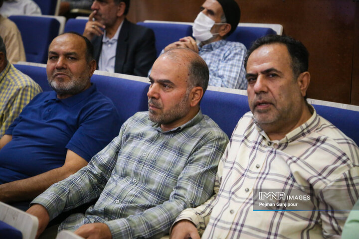 آیین تجلیل و تکریم پیشکسوتان دفاع مقدس و مقاومت استان اصفهان