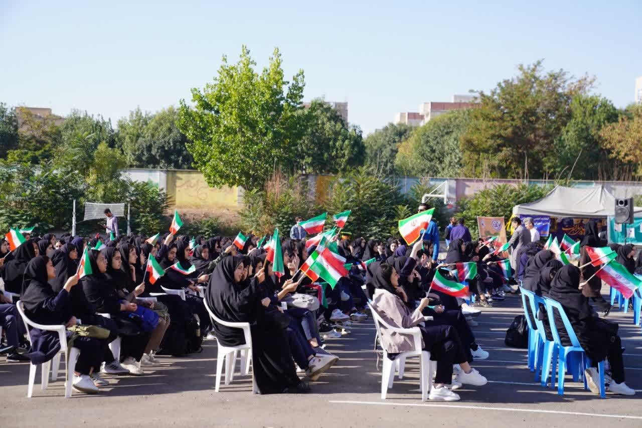 زنگ مهر در اردبیل به صدا درآمد