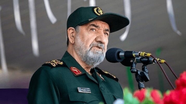 سرلشکر رضایی:‌ رئیس‌جمهور ایران پاسخ ترامپ متوهم را خواهد داد