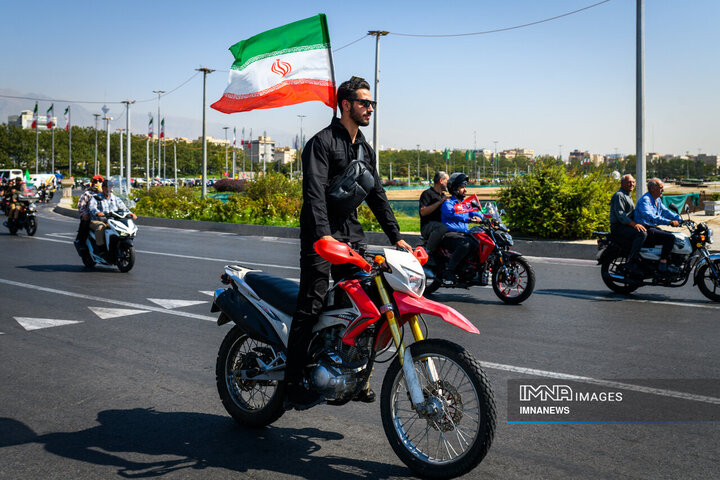 رزمایش 40 هزار موتورسوار جانفدای ایران