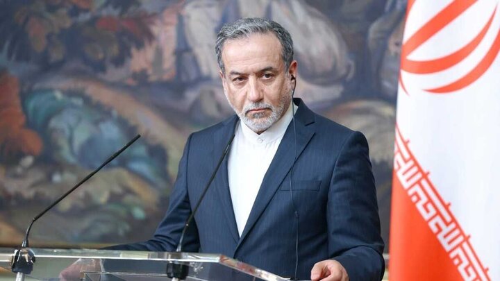 عراقچی: حرکت برای باز شدن تنگه هرمز منوط به تحقق شروط ایران است