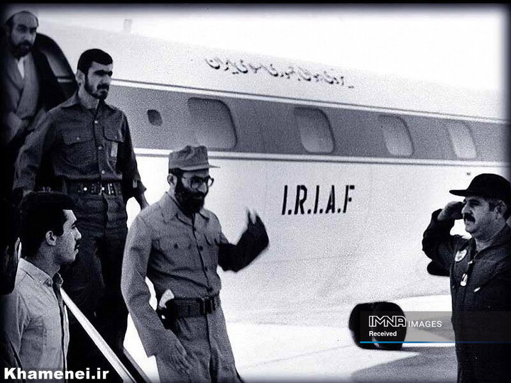 تصاویری از رهبر شهید انقلاب در جبهه‌های جنگ