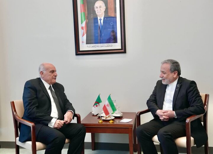 دیدار و گفت‌وگوی وزرای خارجه ایران و الجزایر در نیویورک