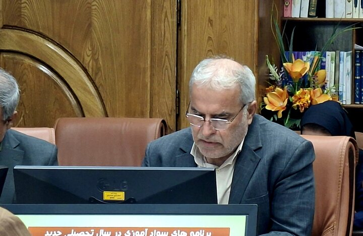 بسته‌های تشویقی برای سوادآموزان کمیته امداد در نظر گرفته شده است