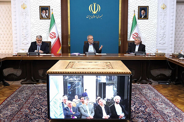 روایت سفر نیویورک و تأکید بر گفت‌وگو، وحدت و آمادگی برای مقابله با فشارها