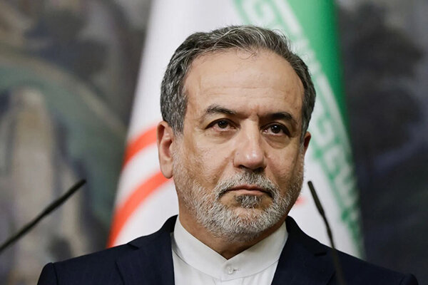 عراقچی: در برابر هرگونه تجاوز علیه ایران ایستادگی می‌کنیم