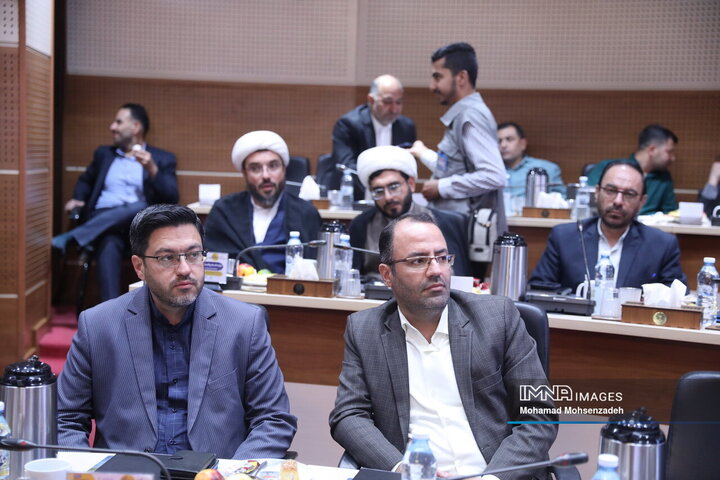 دومین نشست کمیسیون ارتباطات وامور بین الملل مجمع شهرداران کلانشهرها