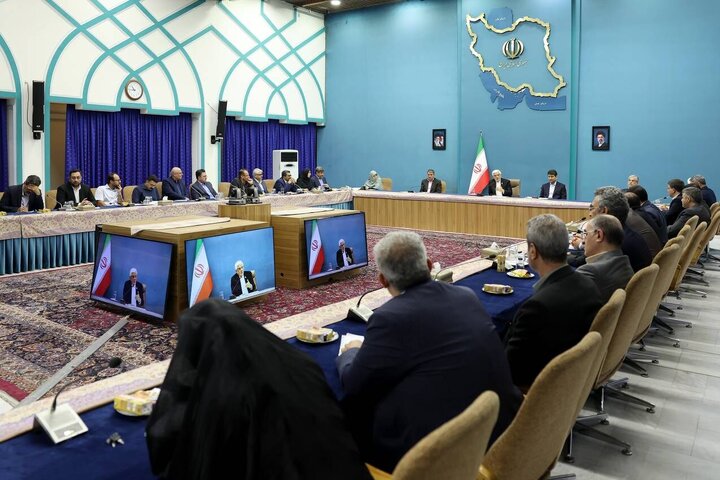 عارف: اقتصاد دیجیتال یکی از مزیت‌های ایران است؛ باید به جایگاه اول منطقه برسیم