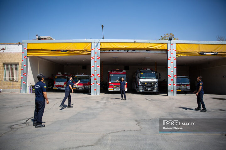 فرشتگان قرمزپوش