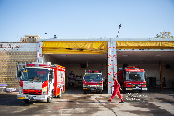 فرشتگان قرمزپوش