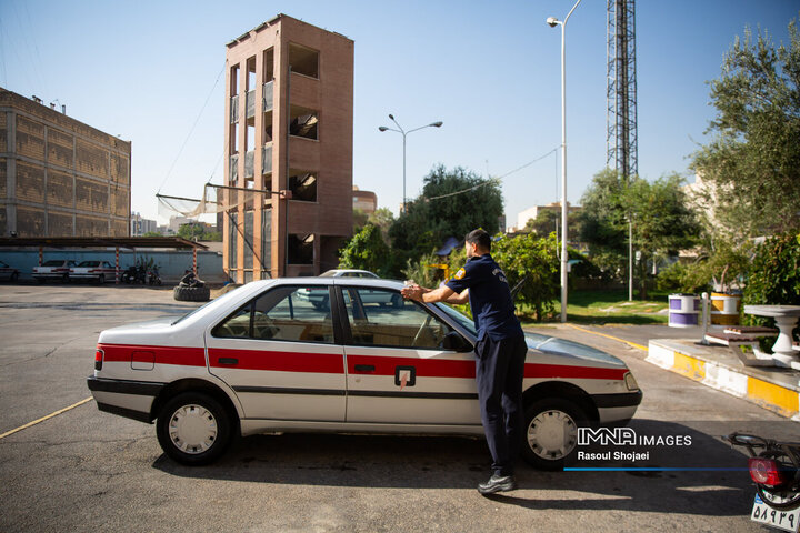 فرشتگان قرمزپوش