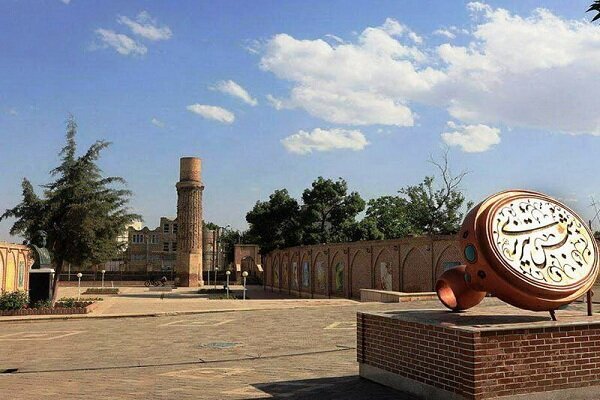مناره‌ای برای شمس؛ سفری به قلب تاریخ عرفان ایرانی