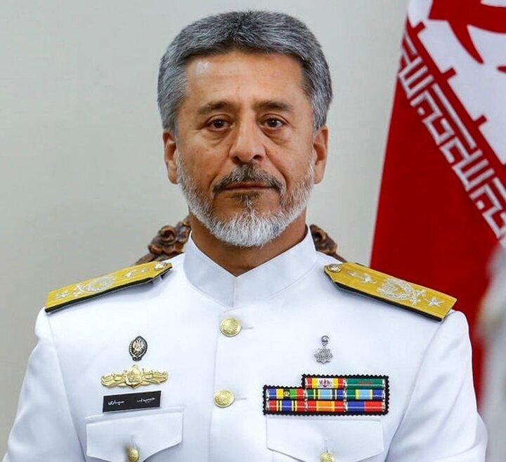 دریادار سیاری: دریانوردان در خط مقدم تاب‌آوری اقتصادی کشور ایستادند