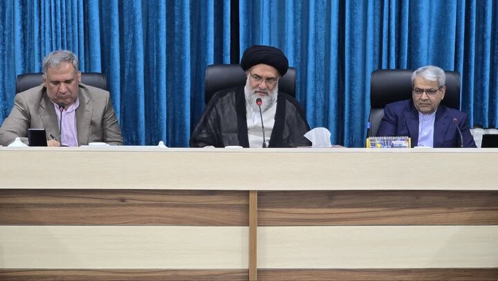 دولت در شرایط سخت به خوبی از عهده مدیریت کشور برآمد
