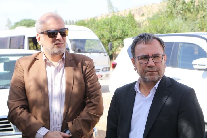 صدور ۳۶۱ مجوز گلخانه‌ای در لرستان؛ توسعه کشت گلخانه‌ای در دستور کار جهاد کشاورزی