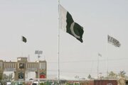 پاکستان با تایید حمله هوایی به افغانستان مدعی هدف قرار دادن تروریست‌ها شد