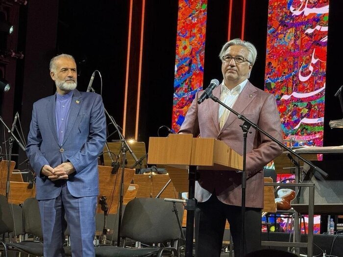 کاروان بزرگ فرهنگی ایران به کازان رسید/ استقبال تاتارها از ارکستر ملی