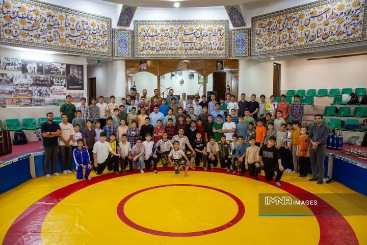 «پهلوان شو»؛ پیوند دانش‌آموزان اصفهان با فرهنگ پهلوانی و ورزش زورخانه‌ای