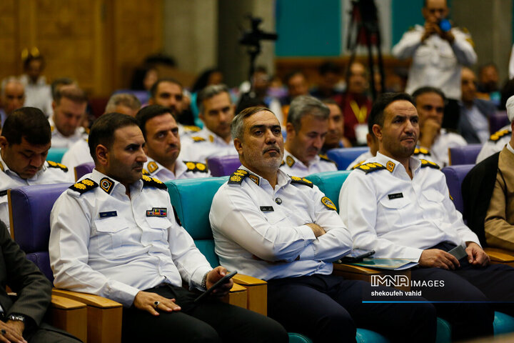 همایش تجلیل از نمونه‌های ترافیکی استان اصفهان