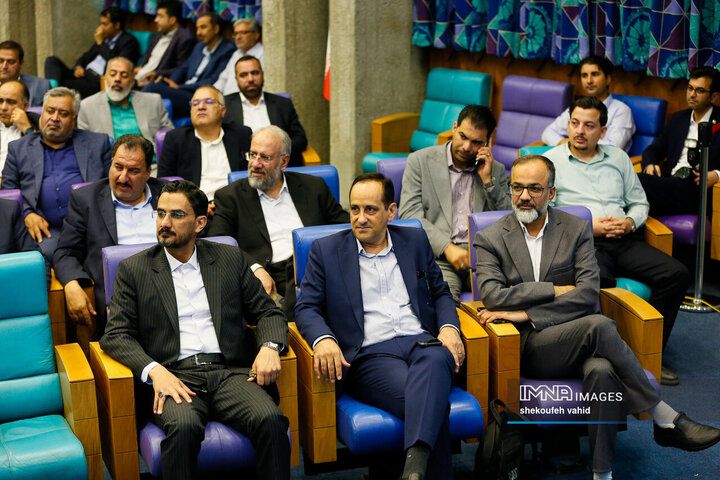 همایش تجلیل از نمونه‌های ترافیکی استان اصفهان