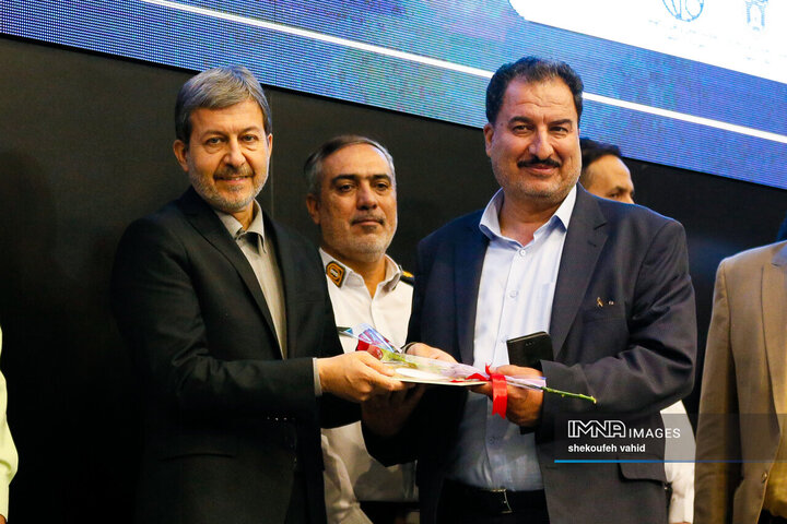 همایش تجلیل از نمونه‌های ترافیکی استان اصفهان