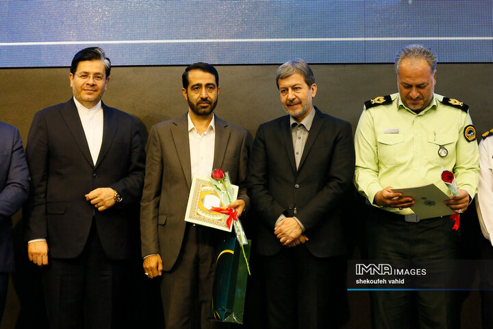 همایش تجلیل از نمونه‌های ترافیکی استان اصفهان