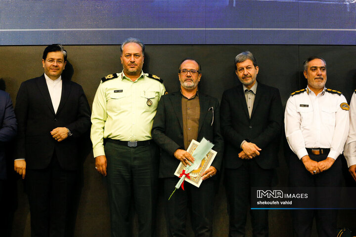 همایش تجلیل از نمونه‌های ترافیکی استان اصفهان
