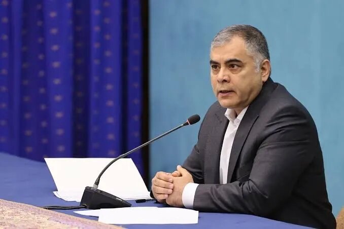 پاک نژاد، وزیر نفت استعفا داد