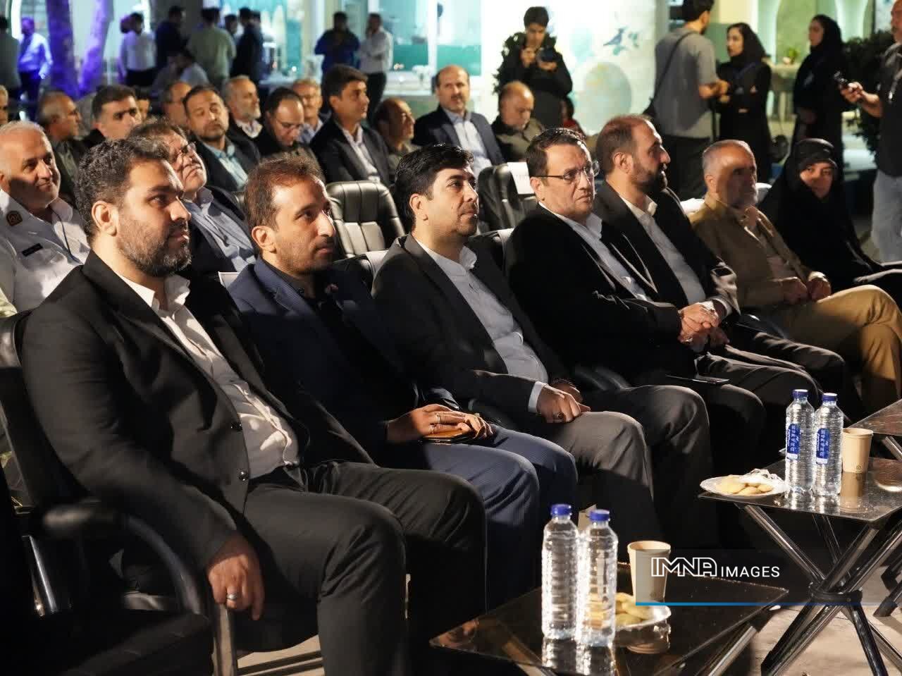 قزوین در مسیر توسعه متوازن/ از افتتاح باغ فرهنگ و اندیشه تا بازارچههای پربرکت