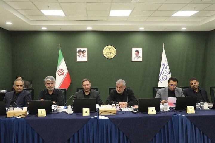 آغاز جلسه علنی مجلس؛ ادامه بررسی طرح مقابله با نفوذ