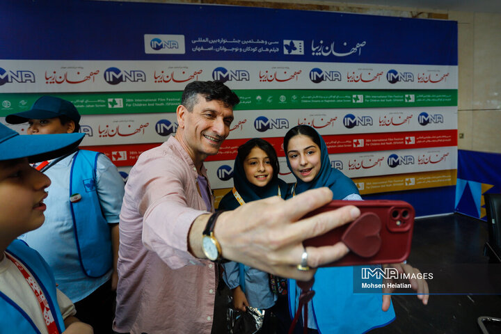 حمید گلی، هنرمند