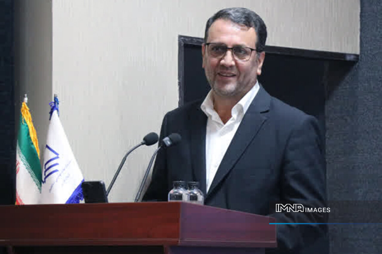شهر دوستدار کودک از خانه آغاز می‌شود، نه از پارک/ حیاط‌ها پارکینگ و بازی کودکان فراموش شد