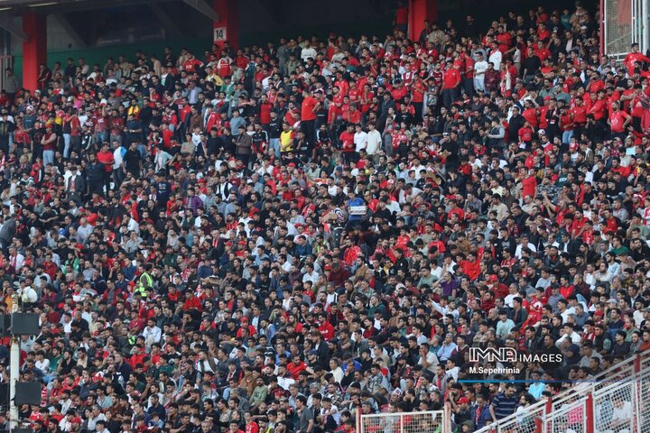 هفته هشتم لیگ برتر فوتبال؛ تراکتور - استقلال