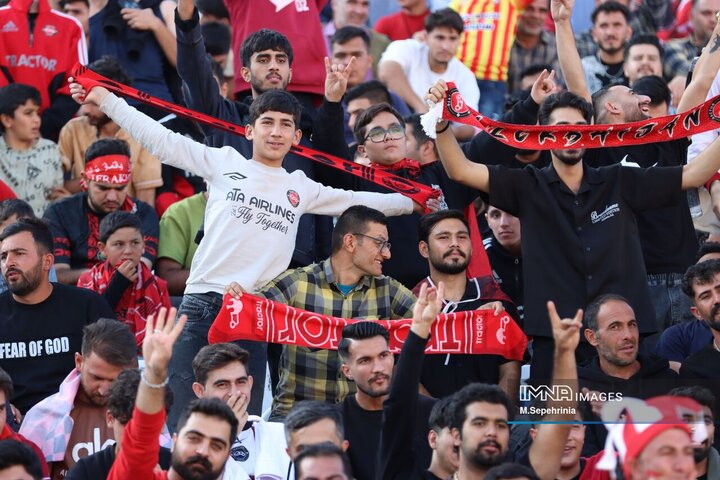 هفته ششم لیگ برتر فوتبال؛ تراکتور - استقلال