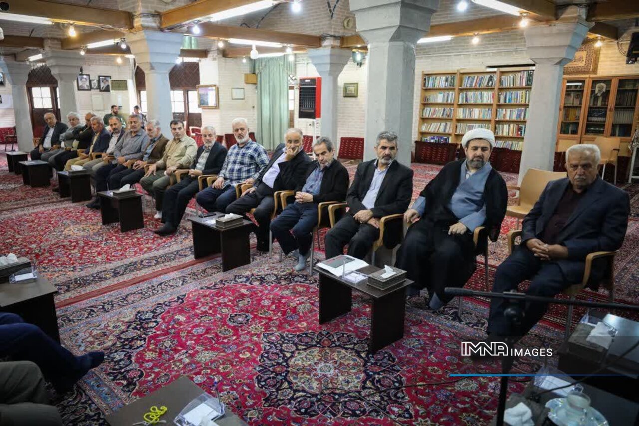 معتمدان بازار با مشارکت جدی در انتخابات اتاق اصناف قزوین افراد شایسته را انتخاب کنند