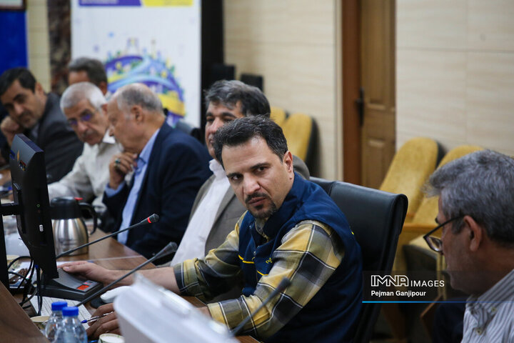 نشست خبری مدیرکل پست استان اصفهان
