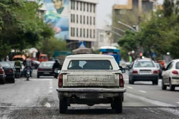 سهمیه سوخت مالکان خودروهای فرسوده قطع نمی‌شود