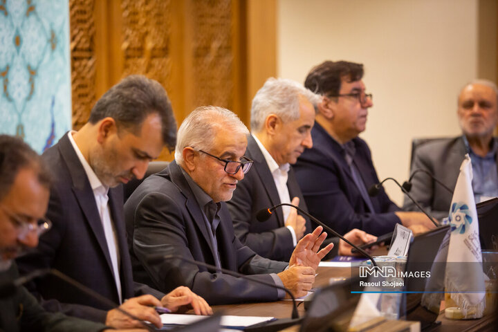 نشست نخبگانی «روز زاینده‌رود»